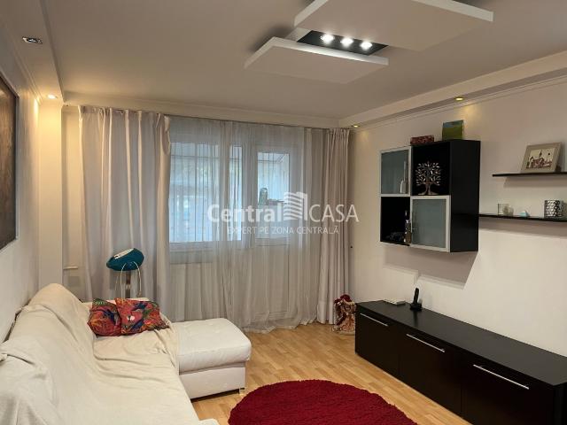 Apartament de închiriat cu 2 camere, Centru Tudor Vladimirescu