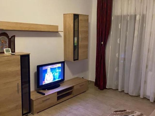 Apartament de inchiriat cu 2 camere Complex Roua