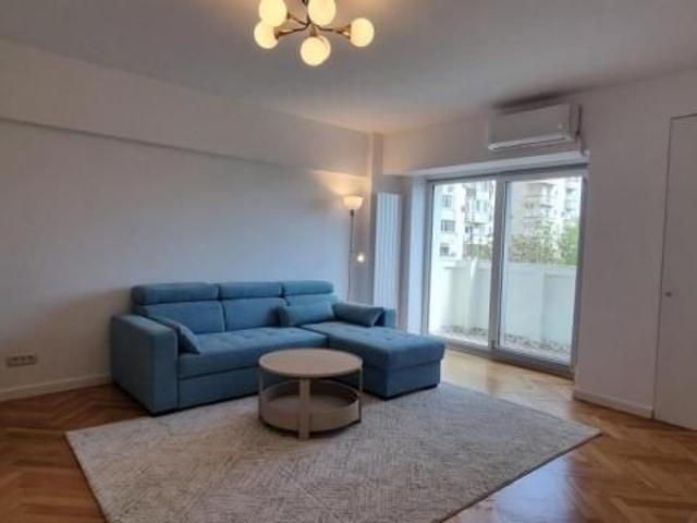 Apartament de inchiriat cu 2 camere in zona Unirii