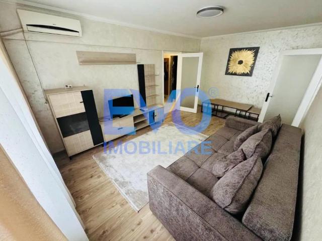 APARTAMENT DE INCHIRIAT CU 2 CAMERE, PIATA UNIRII