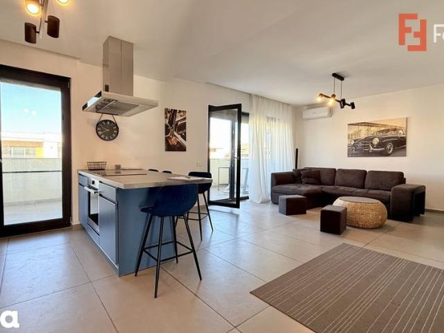 Apartament de inchiriat cu 3 camere, 98 mp utili Dumbravita