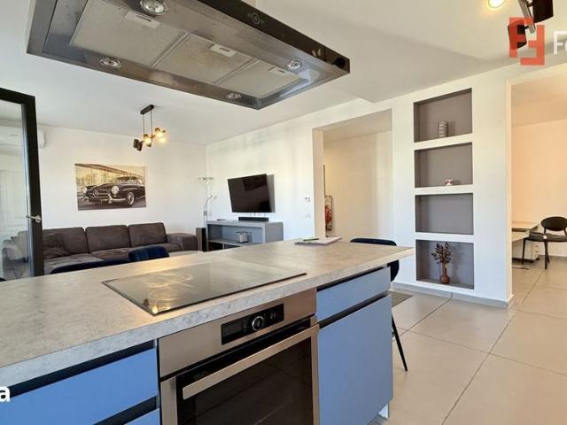 Apartament de inchiriat cu 3 camere, 98 mp utili Dumbravita