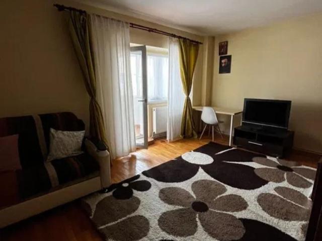 Apartament de inchiriat cu 3 camere Zona Nicolina