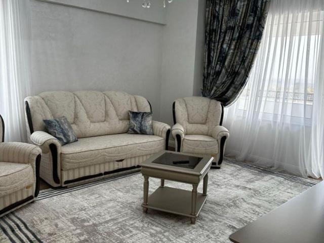 Apartament de inchiriat cu 3 camere Zona Copou