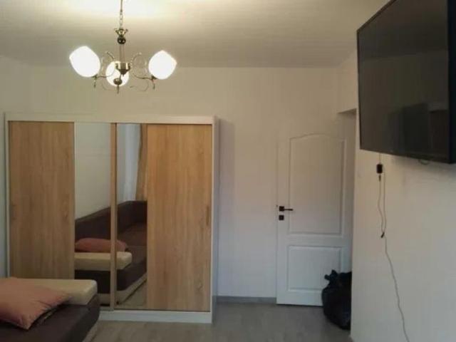 Apartament de inchiriat cu 3 camere Zona Tatarasi Iasi