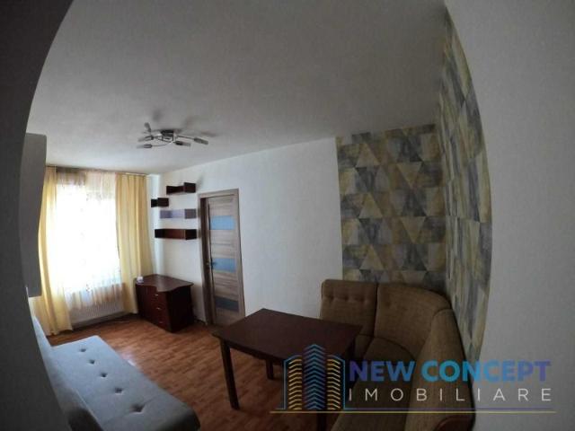 Apartament de inchiriat cu 3 camere Zona Tatarasi
