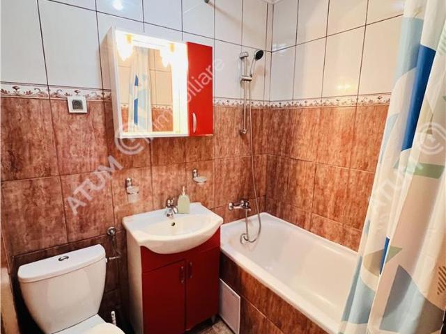 Apartament de inchiriat cu 3 camere balcon situat in zona Vasile Aaron din Sibiu