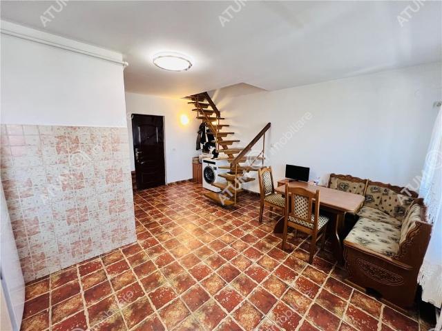 Apartament de inchiriat cu 3 camere balcon situat in zona Vasile Aaron din Sibiu