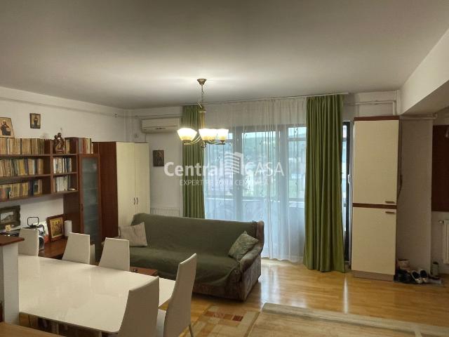 Apartament de închiriat cu 3 camere, Bucium