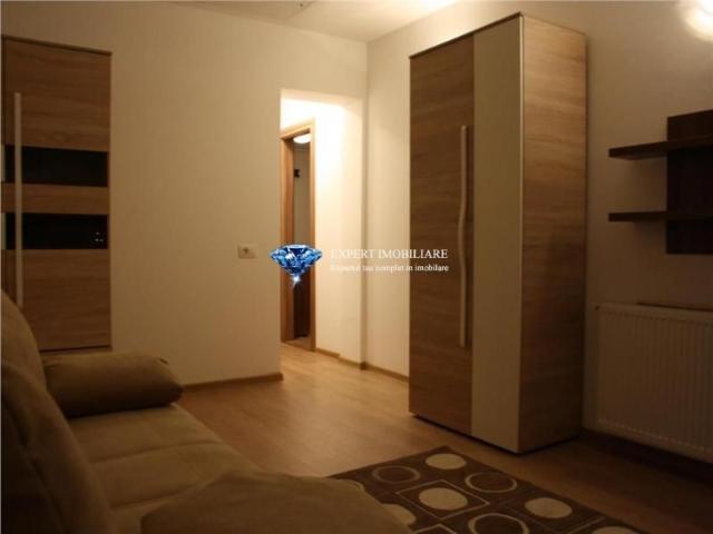 Apartament de inchiriat cu 3 camere, modern, nou, zona centrul vechi