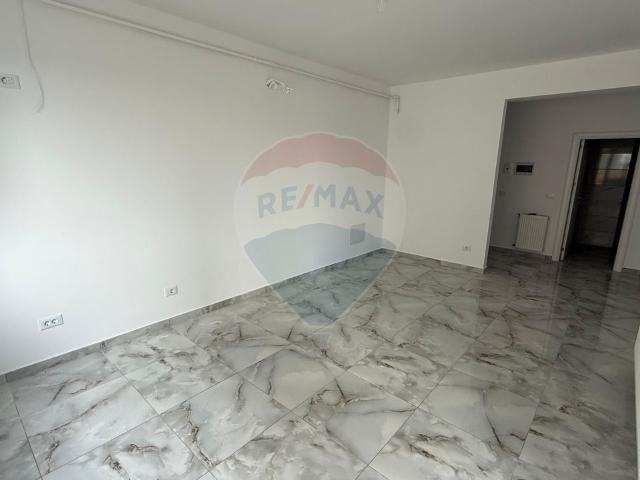 Apartament de închiriat Cuza Vodă cu loc de parcare