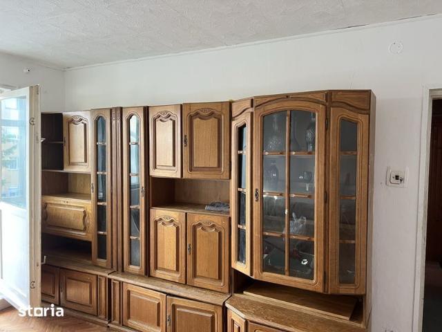 Apartament de inchiriat in Vlaicu,3 camere decomandate,etajul 2
