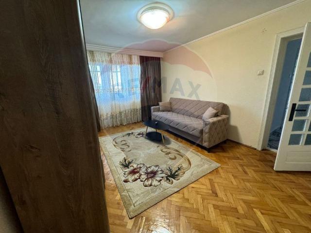 Apartament de inchiriat în zona Sarari