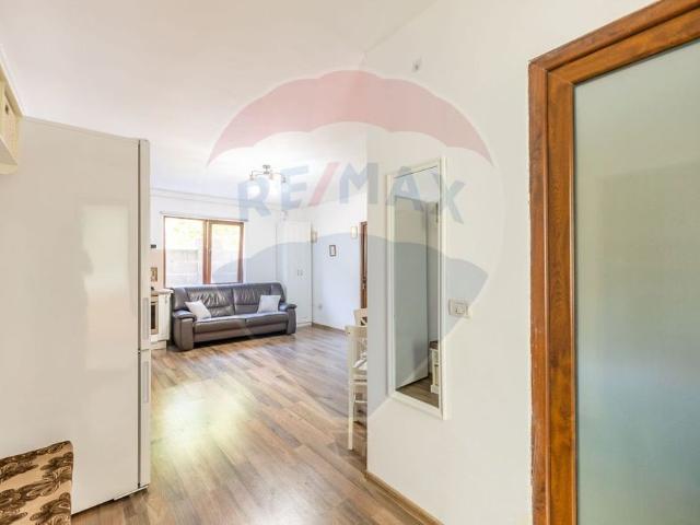 Apartament cu 3 camere de inchiriat in bloc nou + loc de.