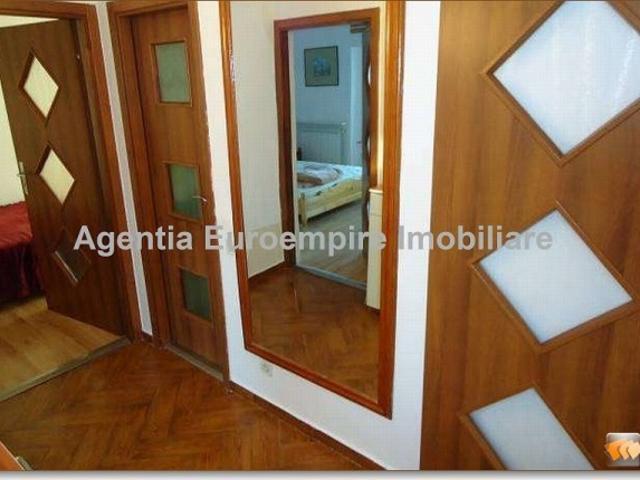 Apartament de inchiriat in Constanta, Faleza Nord 3 camere, 75 mp