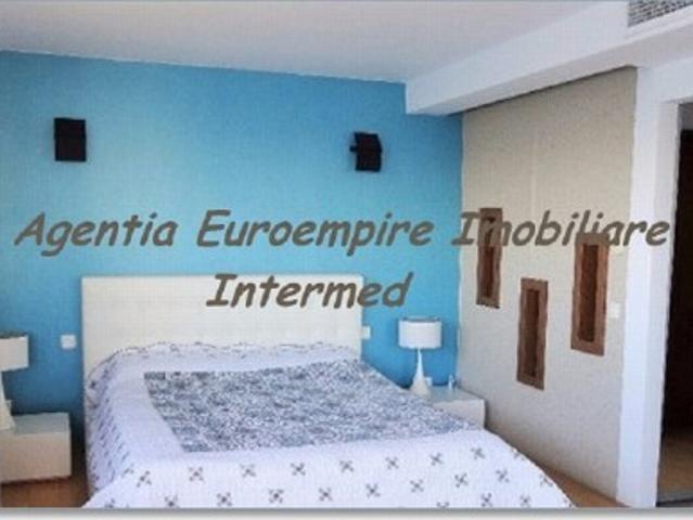 Apartament de inchiriat in Constanta, Faleza Nord 2 camere, 103 mp