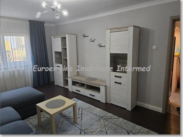 Apartament de inchiriat in Constanta, Faleza Nord 2 camere, 50 mp