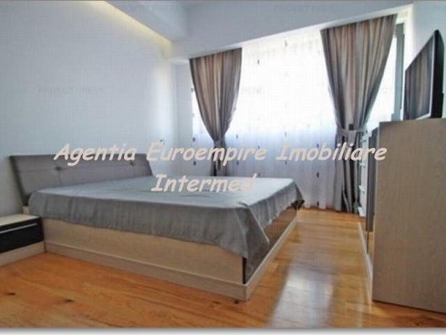 Apartament de inchiriat in Constanta, Faleza Nord 2 camere, 90 mp