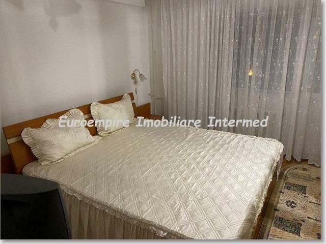 Apartament de inchiriat in Constanta, Stadion 3 camere, 90 mp