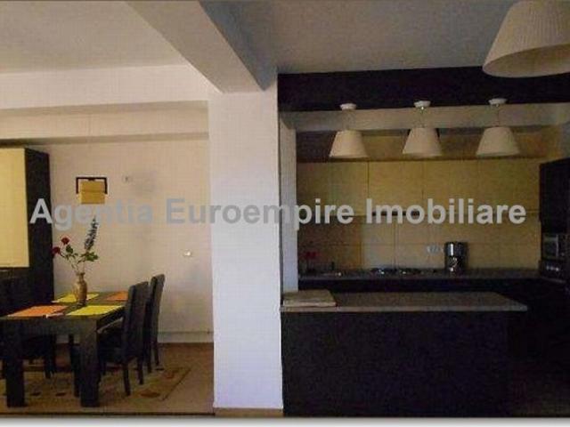 Apartament de inchiriat in Constanta, Piata Ovidiu 3 camere, 140 mp