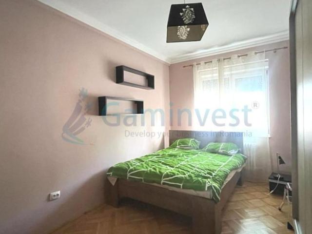 Apartament de inchiriat in Oradea, 2 camere si loc de parcare in zona centrala