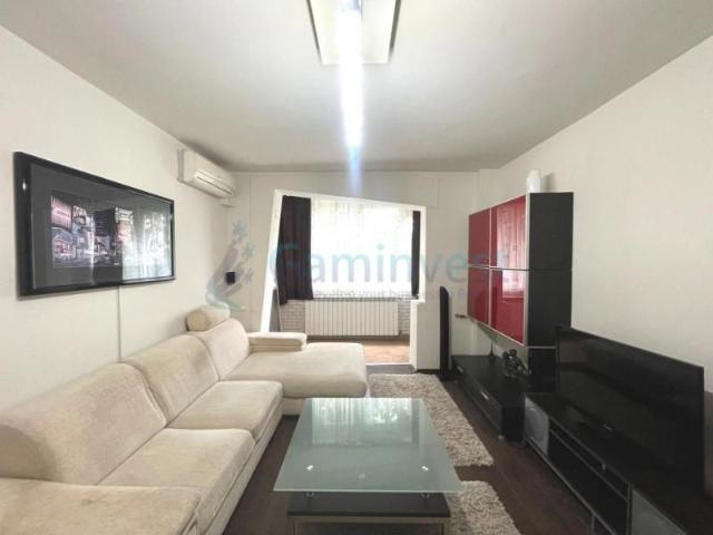Apartament de inchiriat in Oradea, cu 3 camere, zona Aluminei
