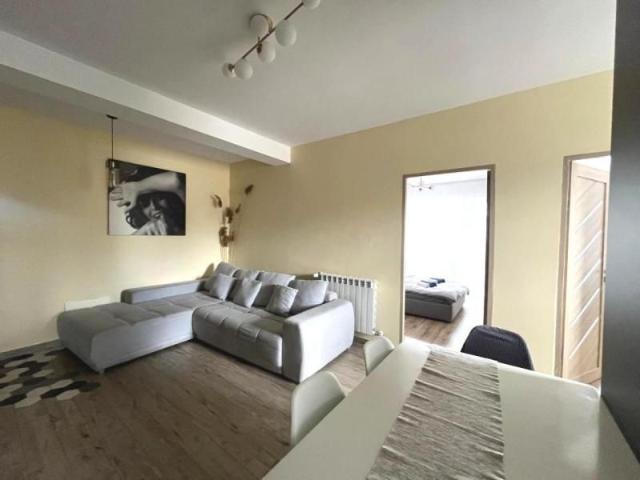 Apartament de inchiriat in Oradea cu 3 camere zona Prima Shops