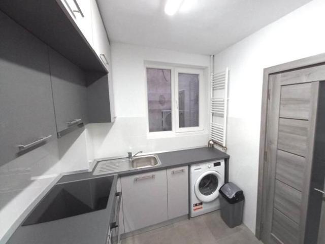 Apartament de inchiriat in Oradea, cu 2 camere, decomandat, zona ultracentrala
