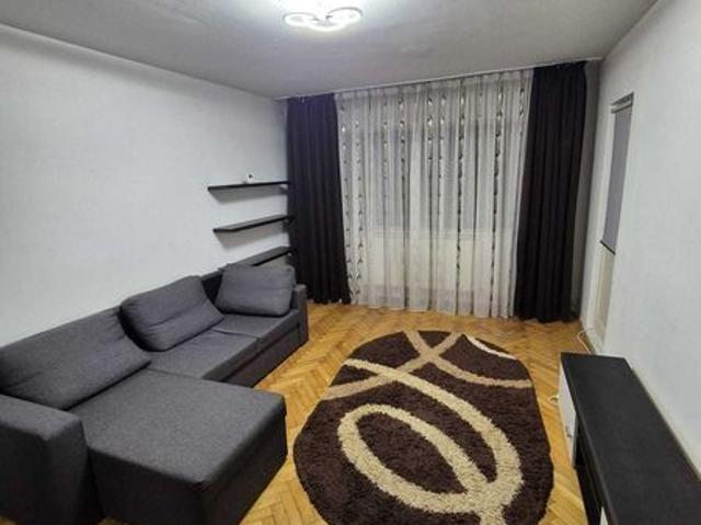 Apartament de inchiriat in Rovine, Etaj 1
