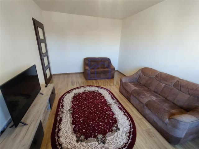Apartament de inchiriat in Sibiu 3 camere, decomandat, renovat, zona Calea Dumbravii de inchiriat