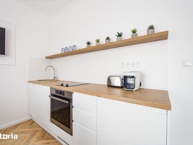 Apartament de închiriat la casă
