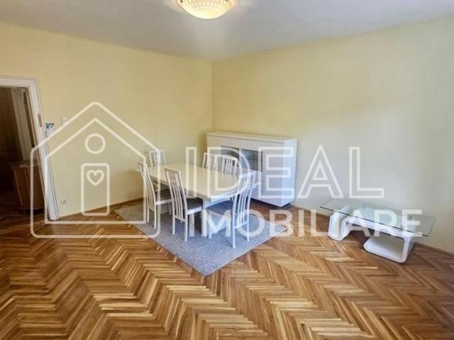 Apartament de inchiriat la casa 3 camere, Calea Dumbravii