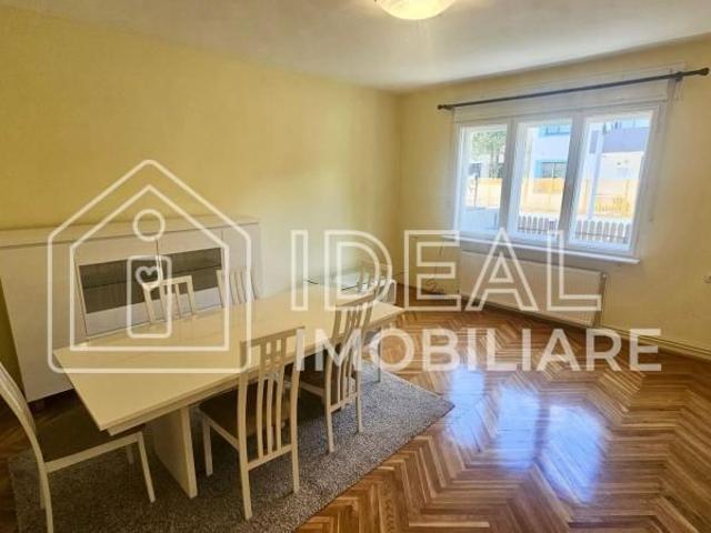 Apartament de inchiriat la casa 3 camere, Calea Dumbravii