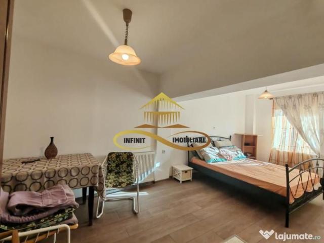 Apartament de inchiriat la curte