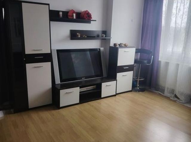Apartament de inchiriat langa Vila Cafe