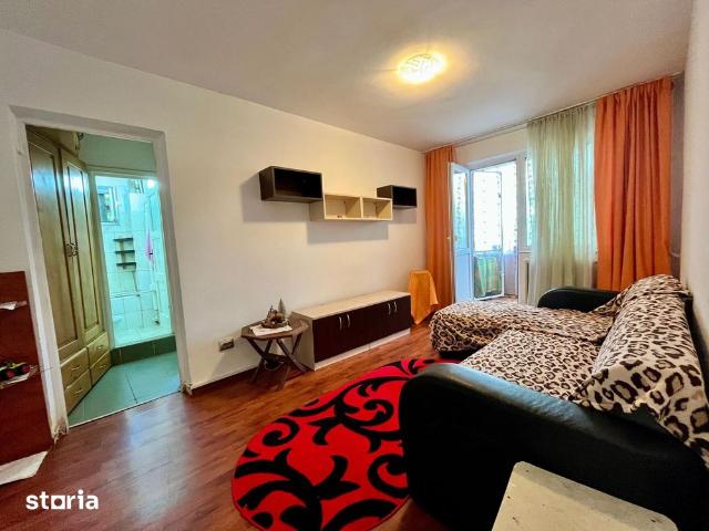 Apartament de inchiriat, o camera, semidecomandat, 35 mp, Podu Ros