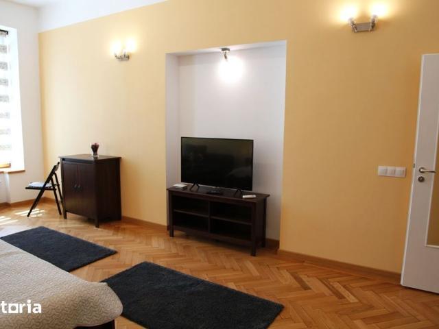 Apartament de inchiriat Piata Sfatului
