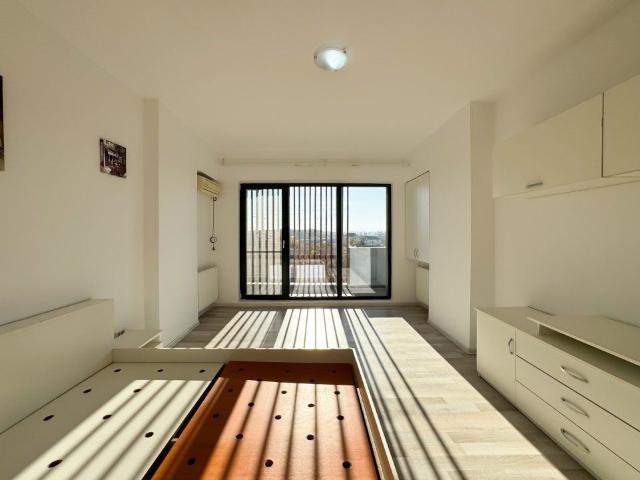 Apartament de inchiriat suprafata generoasa