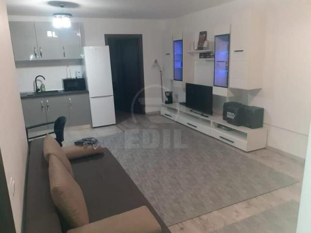 Apartament de Inchiriere 3 camere, APCJ246316FLO