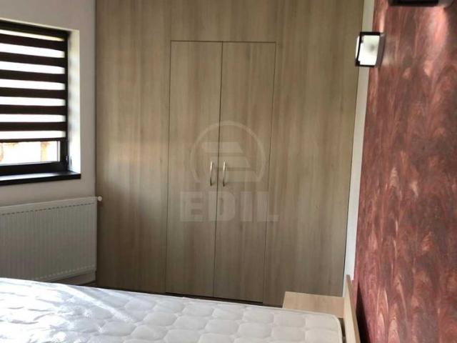 Apartament de Închiriere 3 camere, APCJ347869