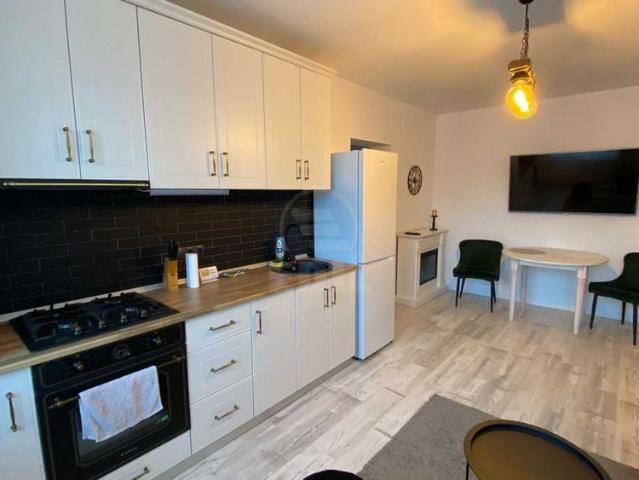 Apartament de Închiriere 3 camere, APCJ355692