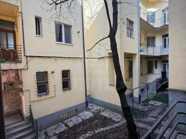 Apartament de Închiriere 3 camere, APCJ357180