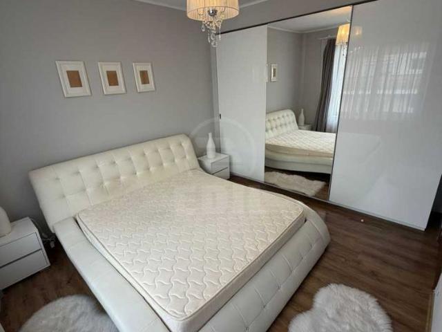 Apartament de Închiriere 3 camere, APCJ357266