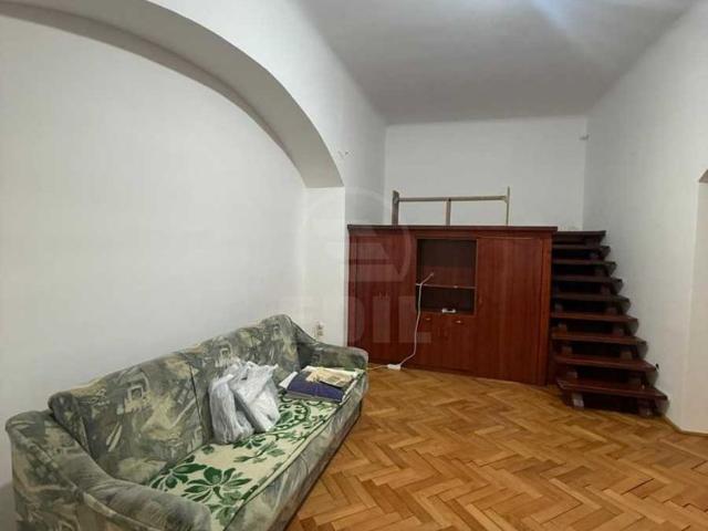 Apartament de Închiriere 3 camere, APCJ357608