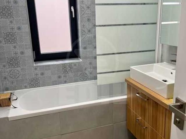 Apartament de Închiriere 3 camere, APCJ357725