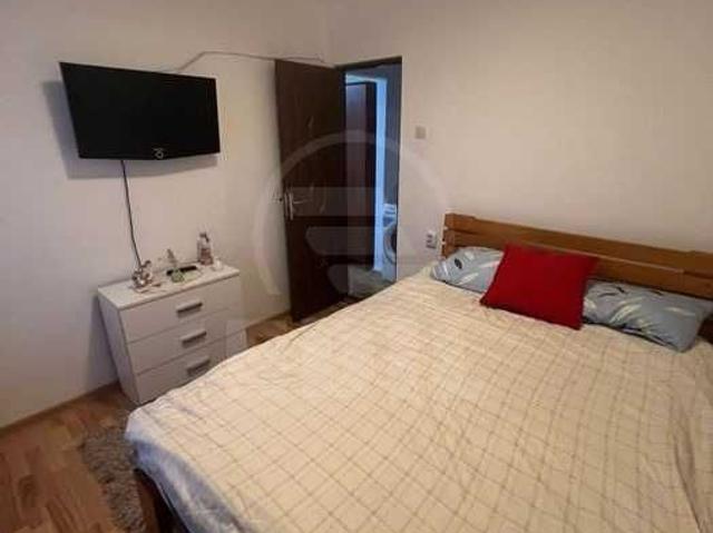 Apartament de Închiriere 3 camere, APCJ358174