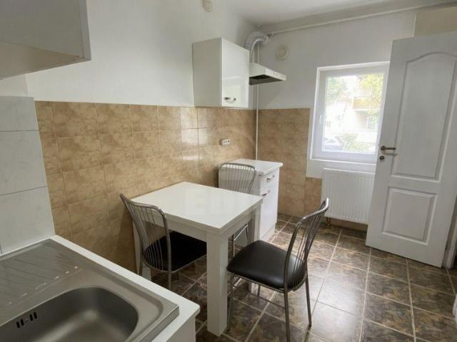 Apartament de Închiriere 3 camere, APCJ358118