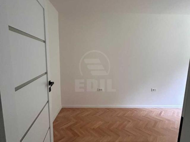 Apartament de Închiriere 3 camere, APCJ358744