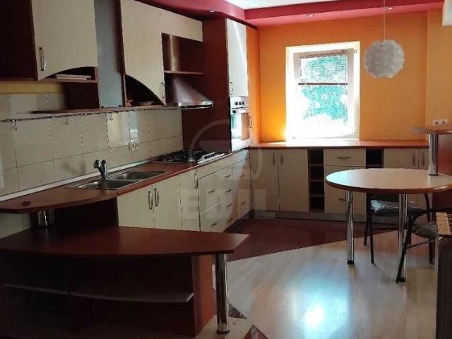 Apartament de Închiriere 3 camere, APCJ359469