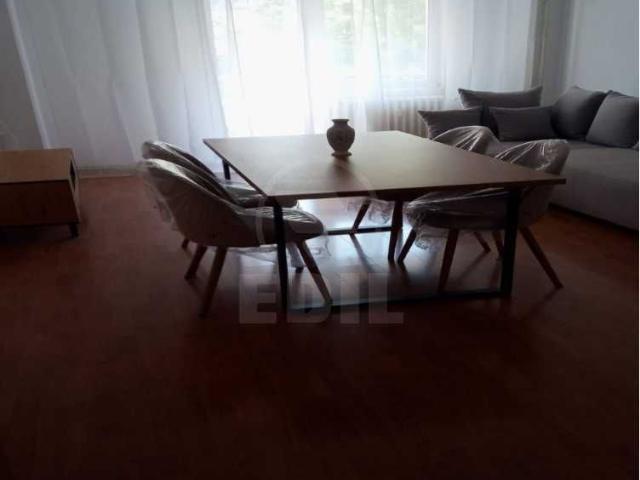 Apartament de Închiriere 3 camere, APCJ359568